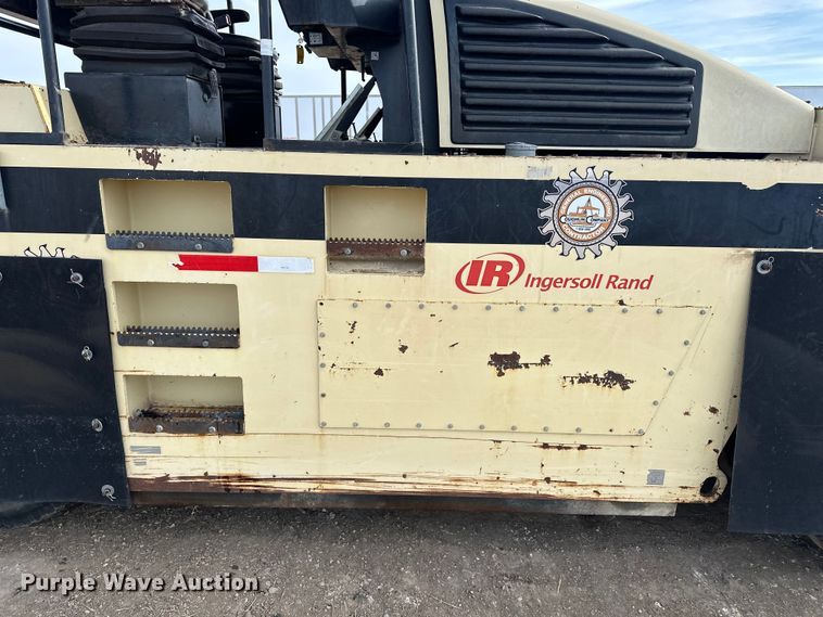 image for item FI0763 2008 Ingersoll Rand PT240R pneumatic roller