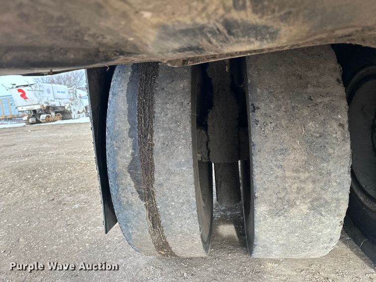 image for item FI0763 2008 Ingersoll Rand PT240R pneumatic roller