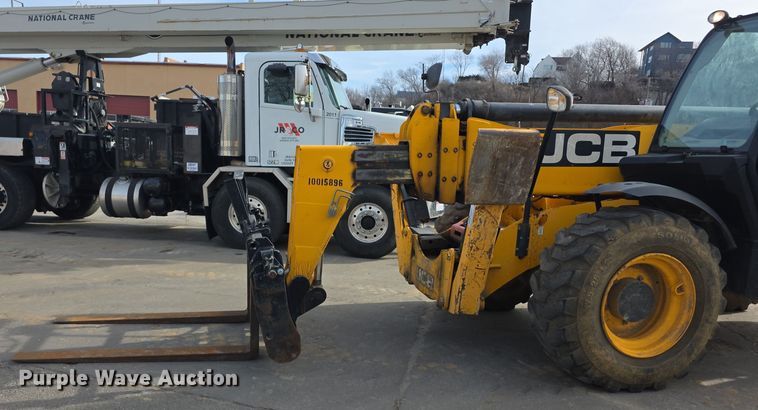 image for item FI0786 JCB 550-170 telehandler