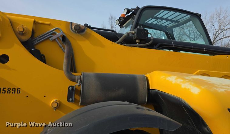 image for item FI0786 JCB 550-170 telehandler
