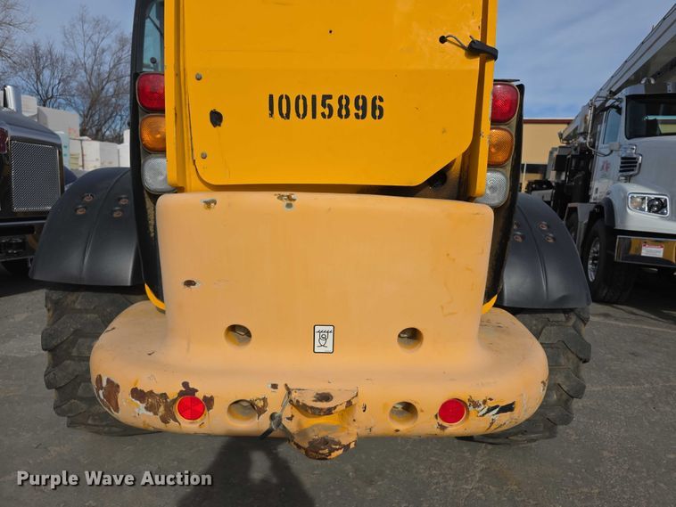 image for item FI0786 JCB 550-170 telehandler