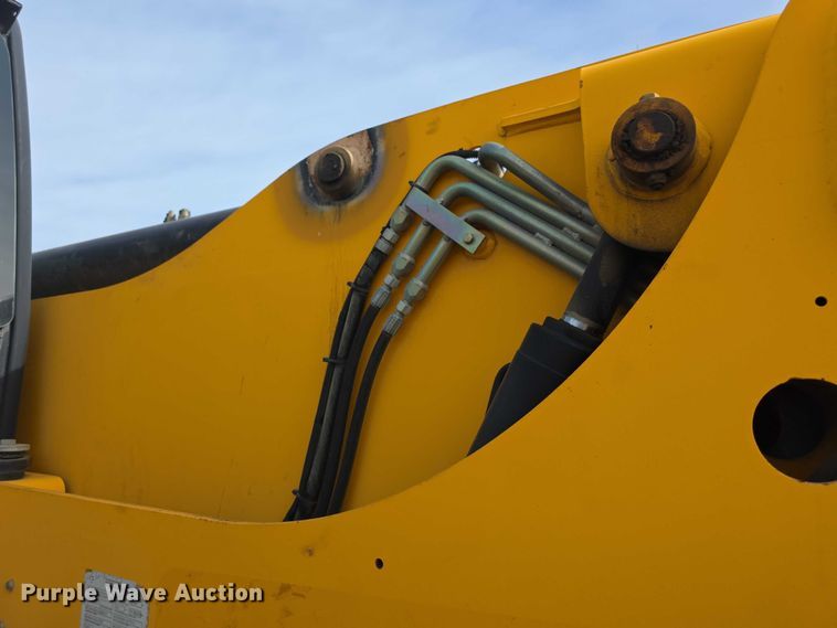 image for item FI0786 JCB 550-170 telehandler