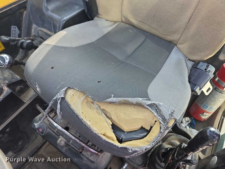 image for item FI0786 JCB 550-170 telehandler