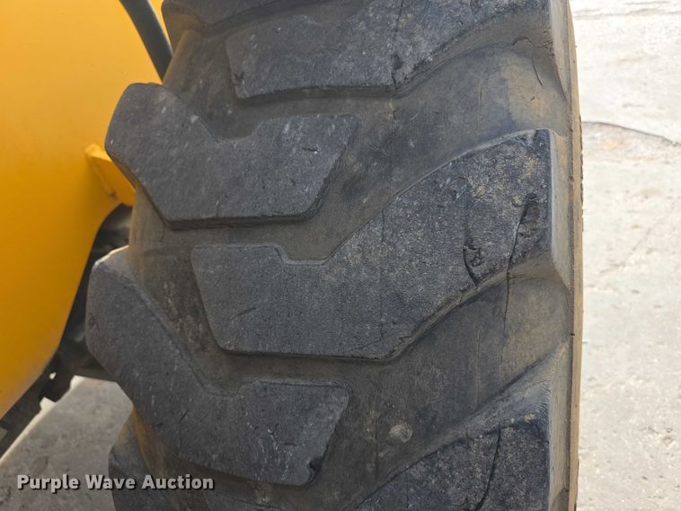 image for item FI0786 JCB 550-170 telehandler