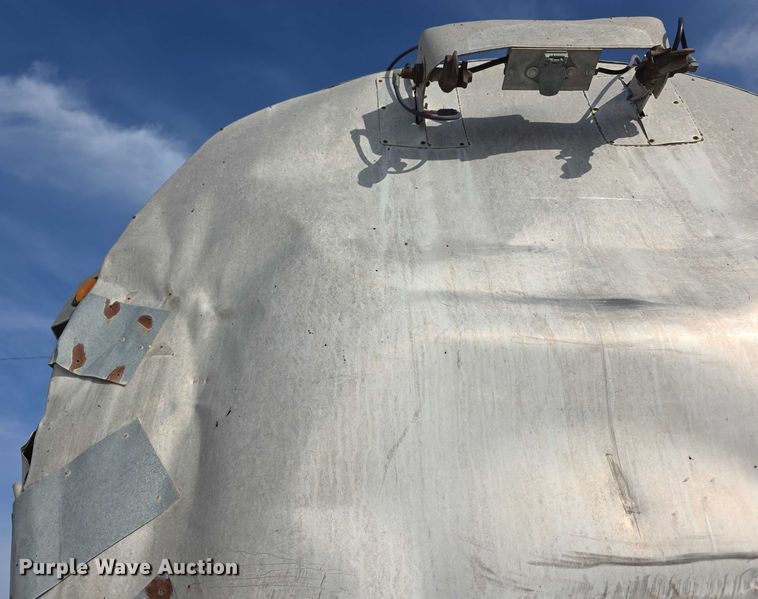 image for item FI0825 1965 Butler asphalt trailer