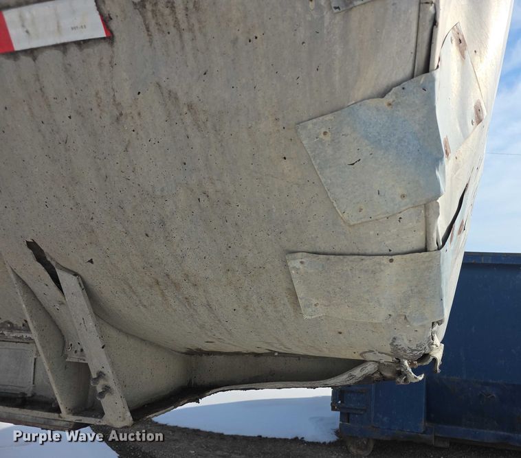 image for item FI0825 1965 Butler asphalt trailer