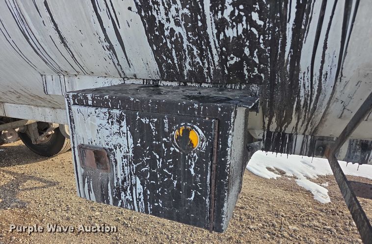 image for item FI0825 1965 Butler asphalt trailer