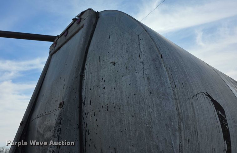 image for item FI0825 1965 Butler asphalt trailer