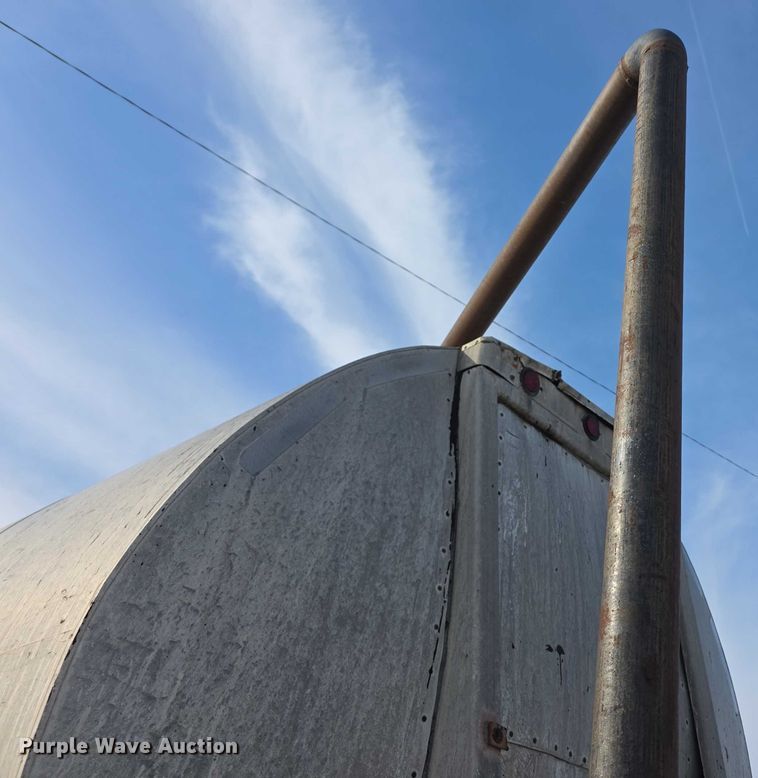 image for item FI0825 1965 Butler asphalt trailer