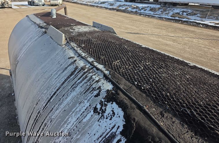 image for item FI0825 1965 Butler asphalt trailer