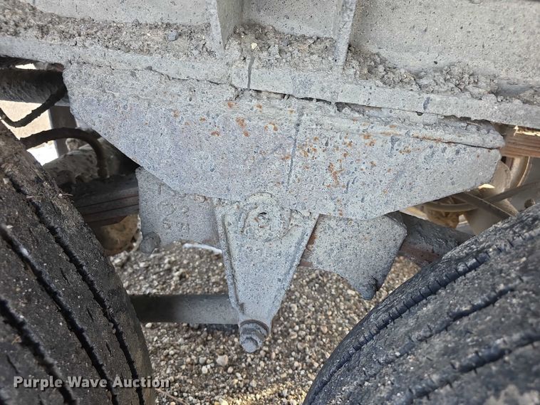 image for item FI0825 1965 Butler asphalt trailer