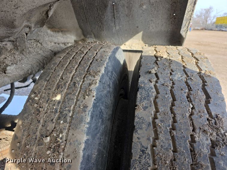 image for item FI0825 1965 Butler asphalt trailer