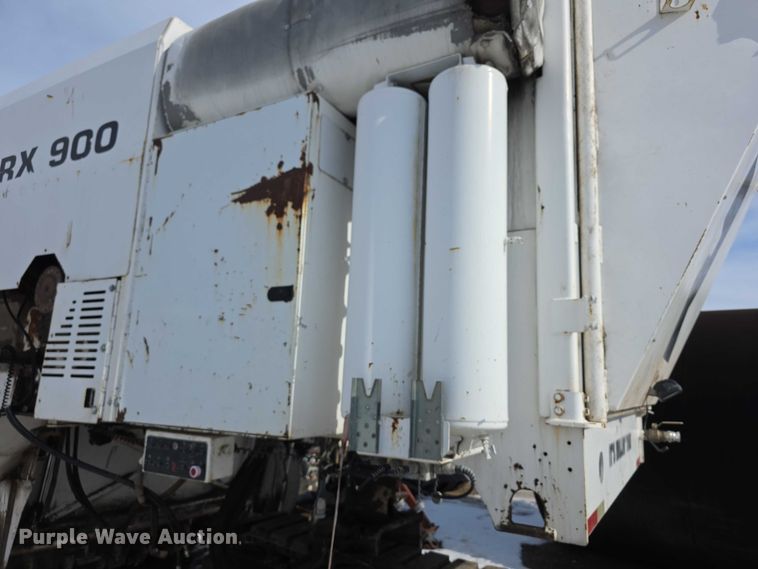 image for item FI0826 2006 Roadtec RX-900 milling machine