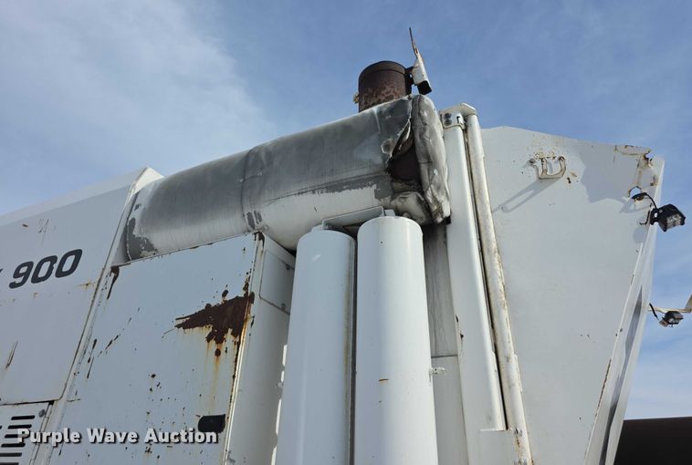 image for item FI0826 2006 Roadtec RX-900 milling machine