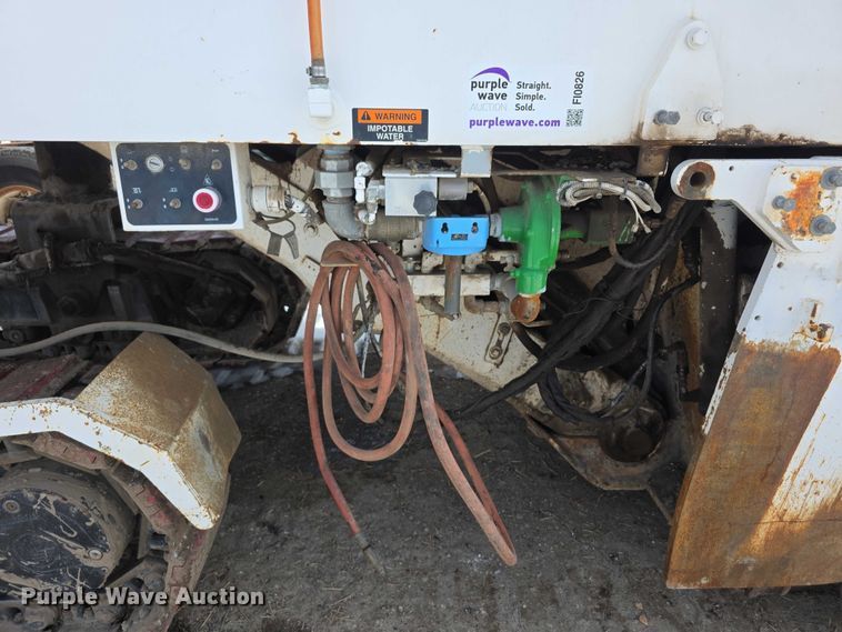 image for item FI0826 2006 Roadtec RX-900 milling machine