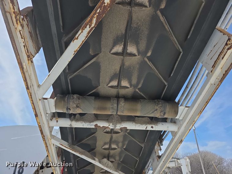 image for item FI0826 2006 Roadtec RX-900 milling machine