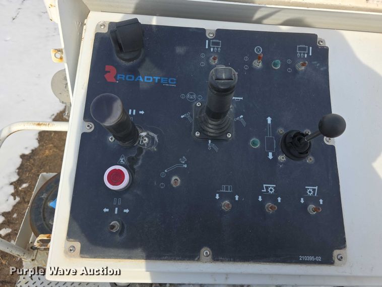 image for item FI0826 2006 Roadtec RX-900 milling machine