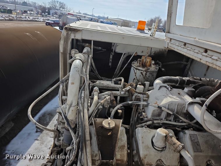 image for item FI0826 2006 Roadtec RX-900 milling machine