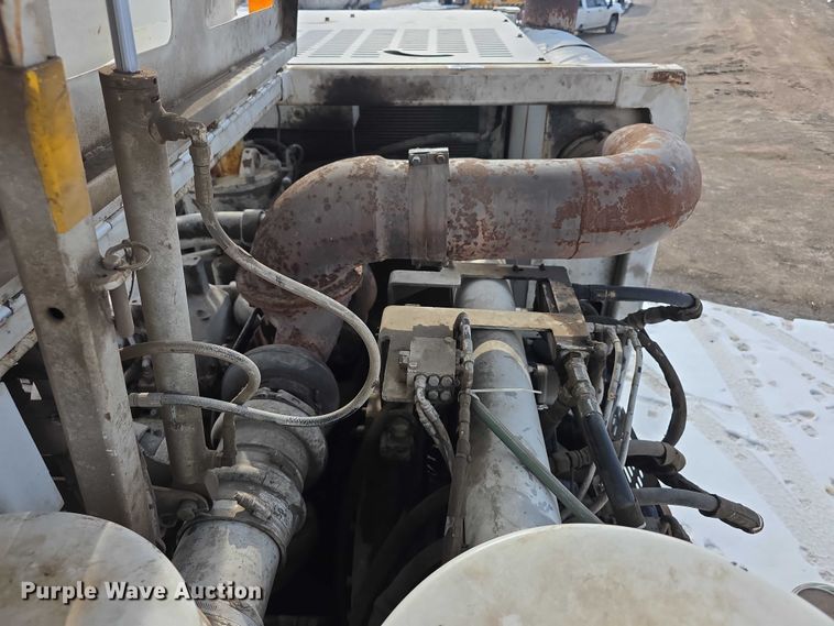 image for item FI0826 2006 Roadtec RX-900 milling machine