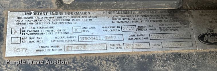 image for item FI0827 2003 Mack CH613 semi truck