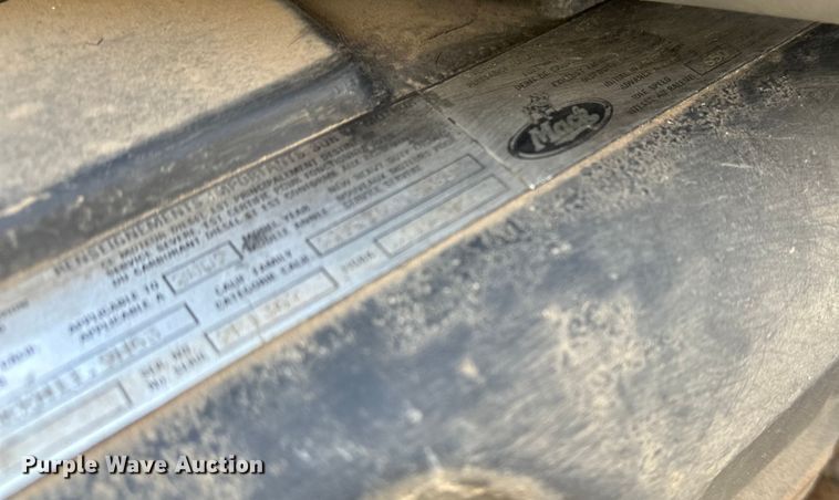 image for item FI0827 2003 Mack CH613 semi truck