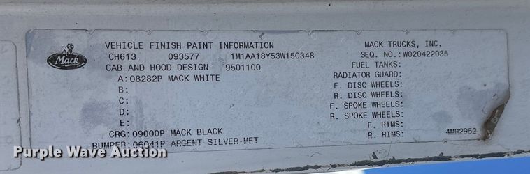 image for item FI0827 2003 Mack CH613 semi truck