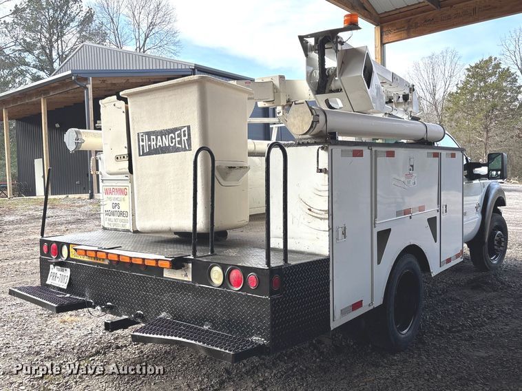 image for item FI1651 2012 Ford F550 XL Super Duty bucket truck