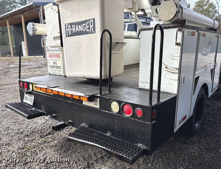 image for item FI1651 2012 Ford F550 XL Super Duty bucket truck