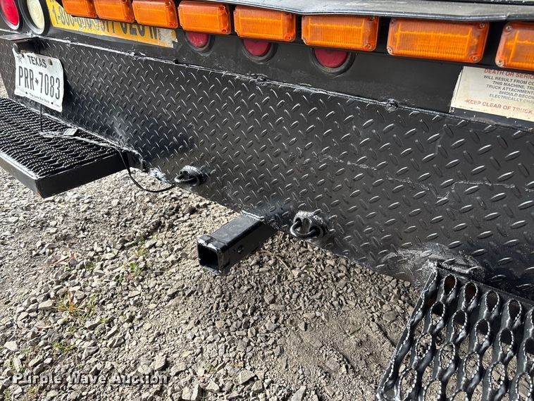 image for item FI1651 2012 Ford F550 XL Super Duty bucket truck