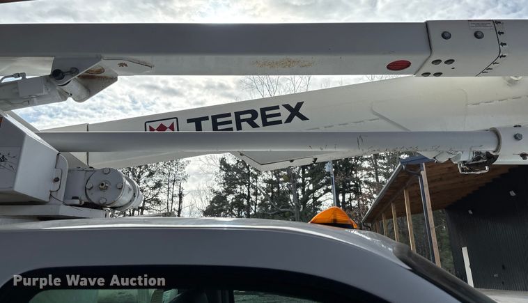 image for item FI1651 2012 Ford F550 XL Super Duty bucket truck