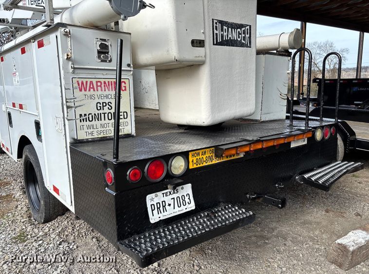 image for item FI1651 2012 Ford F550 XL Super Duty bucket truck