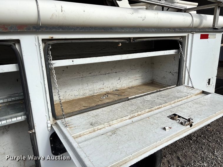 image for item FI1651 2012 Ford F550 XL Super Duty bucket truck