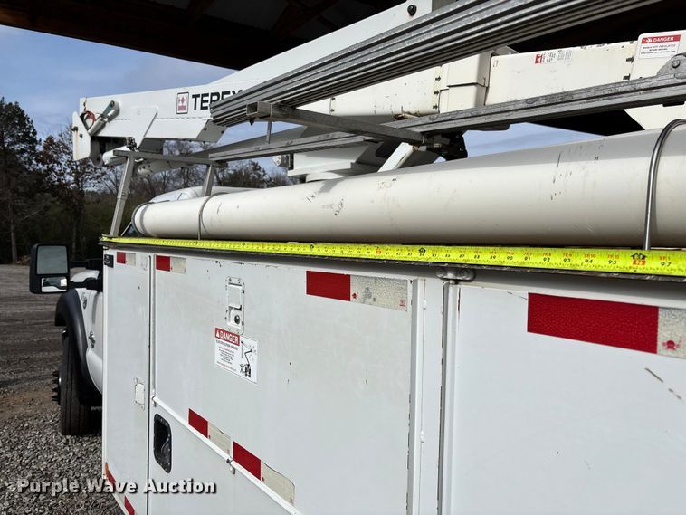 image for item FI1651 2012 Ford F550 XL Super Duty bucket truck