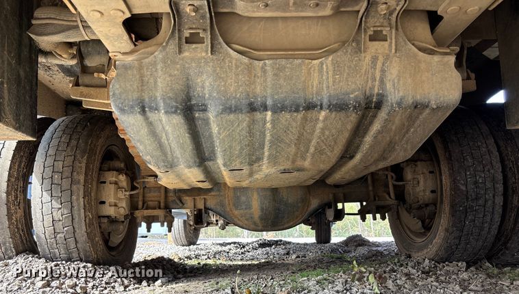 image for item FI1651 2012 Ford F550 XL Super Duty bucket truck