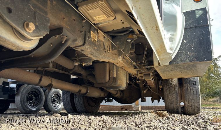 image for item FI1651 2012 Ford F550 XL Super Duty bucket truck