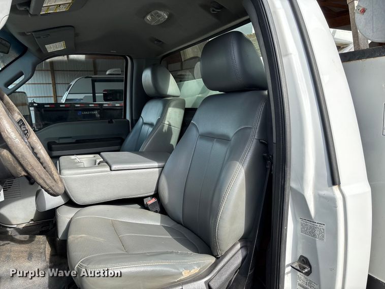 image for item FI1651 2012 Ford F550 XL Super Duty bucket truck