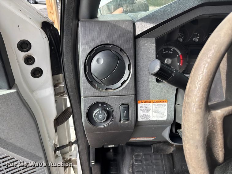 image for item FI1651 2012 Ford F550 XL Super Duty bucket truck