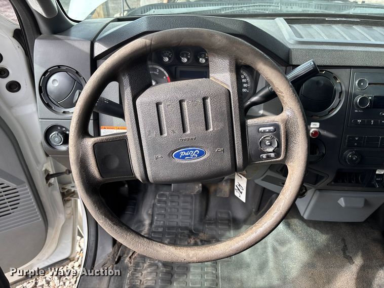 image for item FI1651 2012 Ford F550 XL Super Duty bucket truck