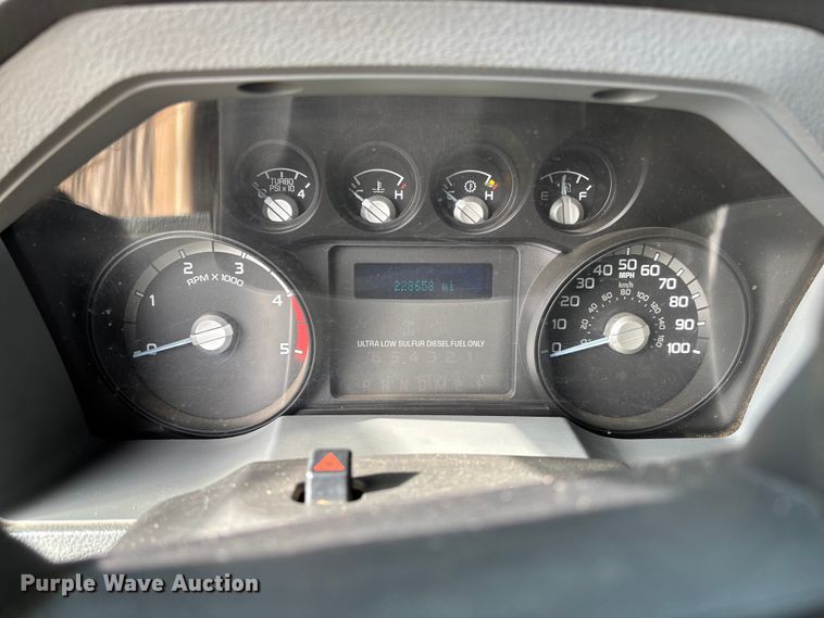 image for item FI1651 2012 Ford F550 XL Super Duty bucket truck