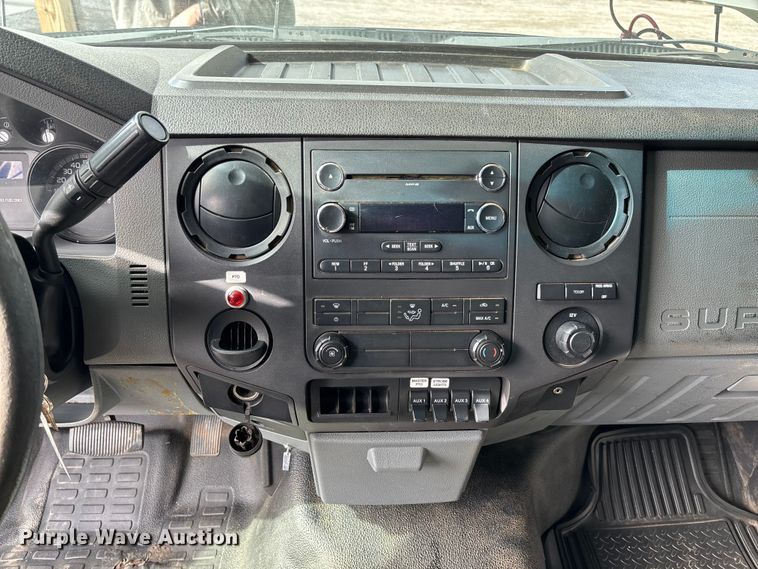 image for item FI1651 2012 Ford F550 XL Super Duty bucket truck