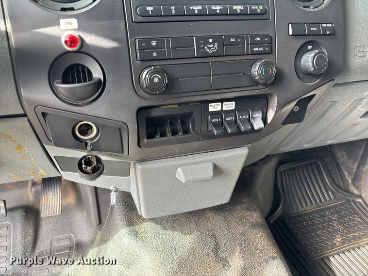 image for item FI1651 2012 Ford F550 XL Super Duty bucket truck