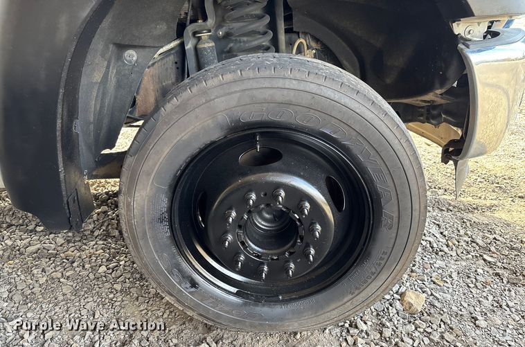 image for item FI1651 2012 Ford F550 XL Super Duty bucket truck