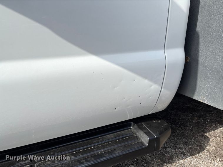 image for item FI1652 2012 Ford F450 XL Super Duty bucket truck