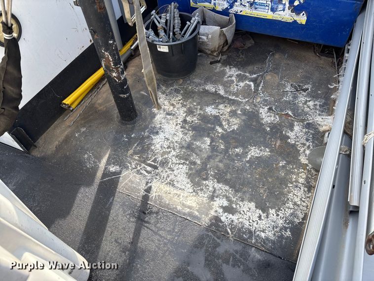 image for item FI1652 2012 Ford F450 XL Super Duty bucket truck