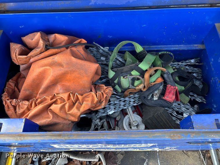 image for item FI1652 2012 Ford F450 XL Super Duty bucket truck