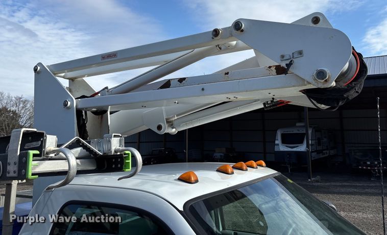 image for item FI1652 2012 Ford F450 XL Super Duty bucket truck