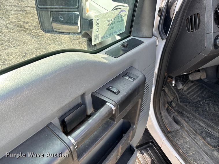 image for item FI1652 2012 Ford F450 XL Super Duty bucket truck