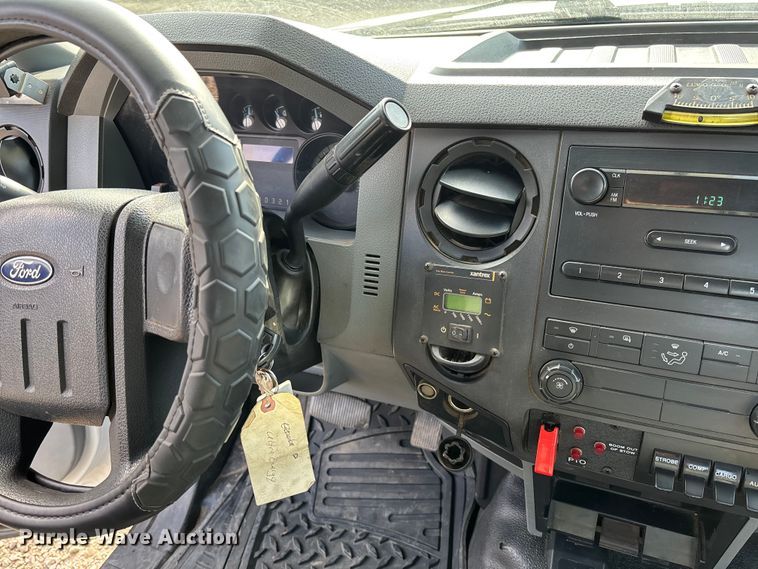 image for item FI1652 2012 Ford F450 XL Super Duty bucket truck