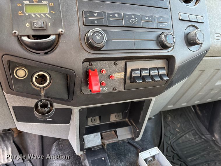 image for item FI1652 2012 Ford F450 XL Super Duty bucket truck