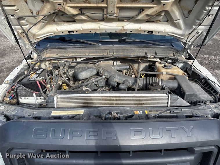 image for item FI1652 2012 Ford F450 XL Super Duty bucket truck